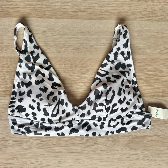 AERIE Scoop Neck Animal Print Bikini Swim Top NWT Sz Medium - Picture 3 of 13
